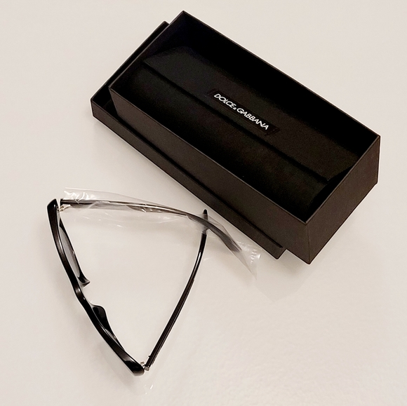 NWT DOLCE & GABBANA Black Cat Eye Sunglasses with Case 52mm $420 - Picture 5 of 7